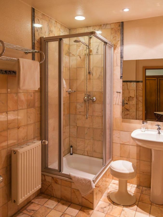 Hotel Ratskeller Schwarzenberg Schwarzenberg  Kültér fotó